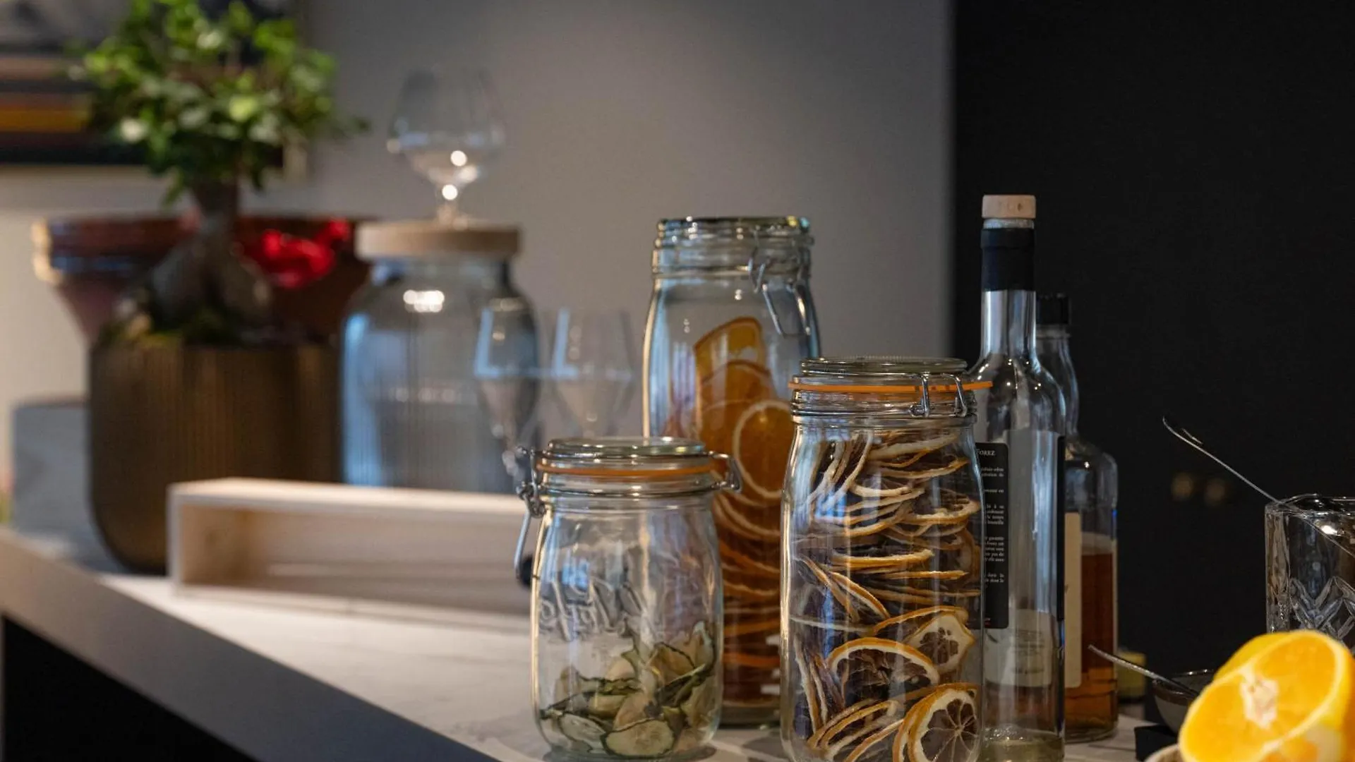 Отель Le Domaine Du Colombier Malataverne