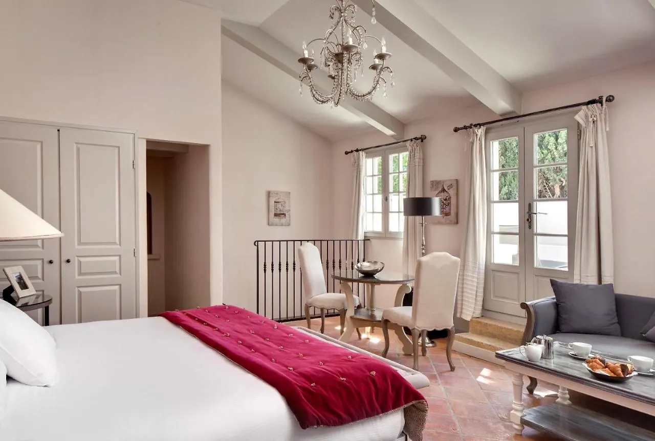 Hotel Le Domaine Du Colombier à Malataverne 4*,